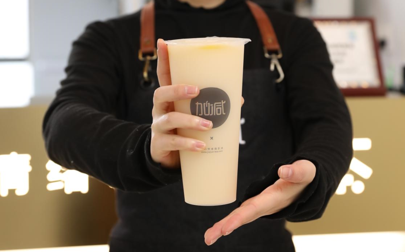 w66给利老牌茶饮：为何奶茶行业都热衷于开校园店